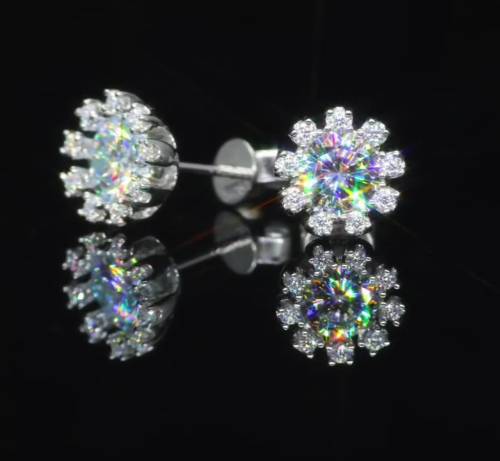 Sparkling 1CT D VVS Moissanite Diamond Halo Sunflower Stud Earrings for Women 925 Sterling Silver