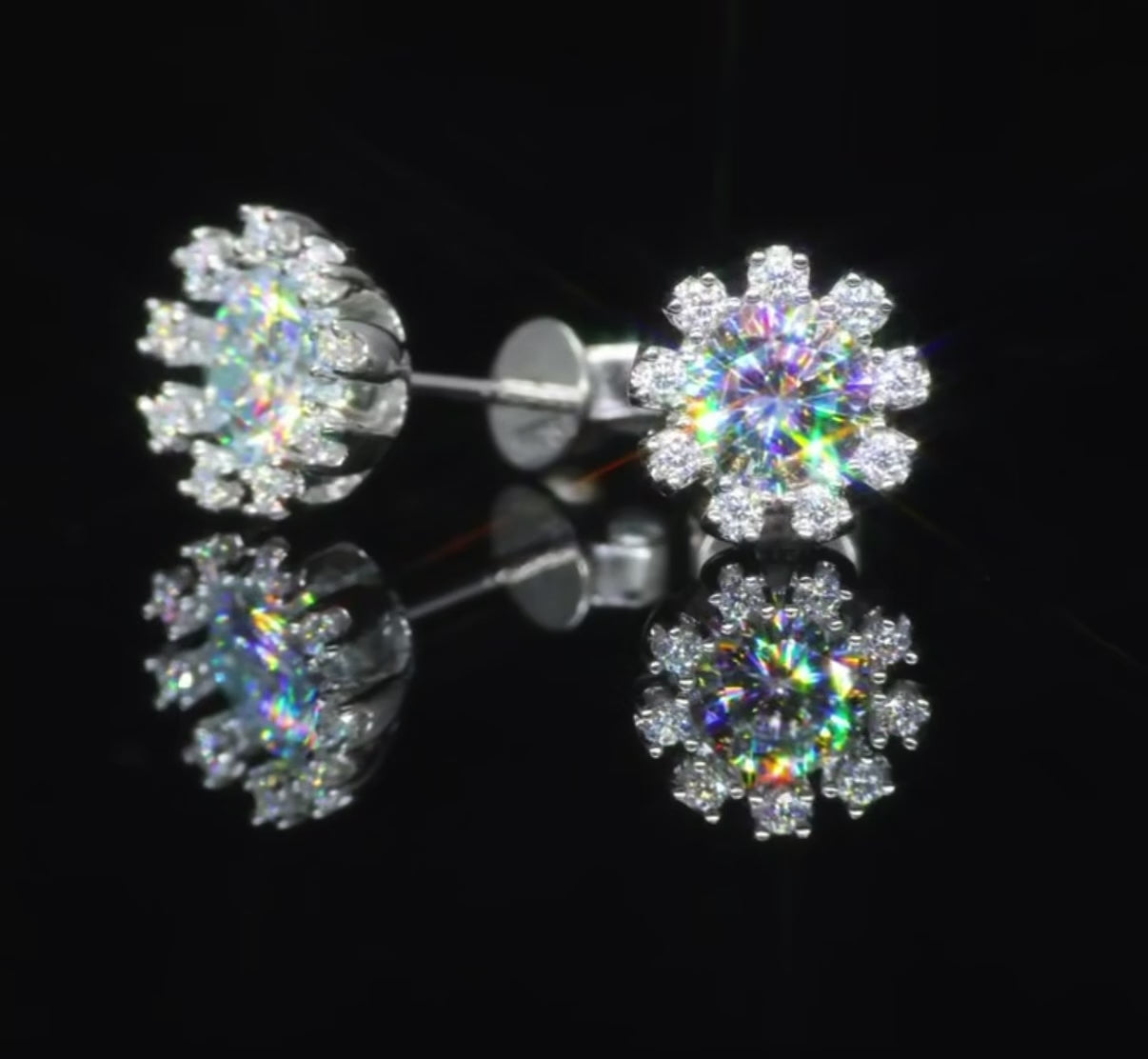 Sparkling 1CT D VVS Moissanite Diamond Halo Sunflower Stud Earrings for Women 925 Sterling Silver
